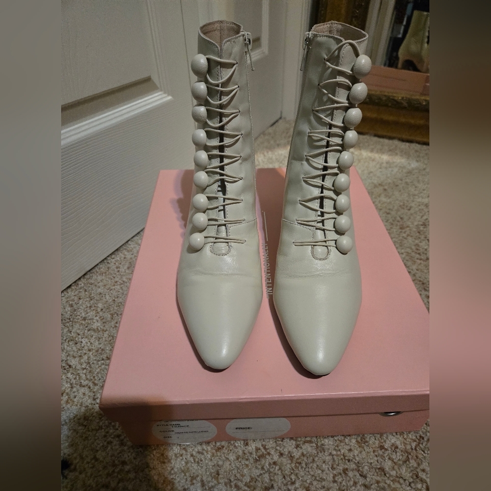 INTENTIONALLY BLANK IVORY BUTTON BOOT 7